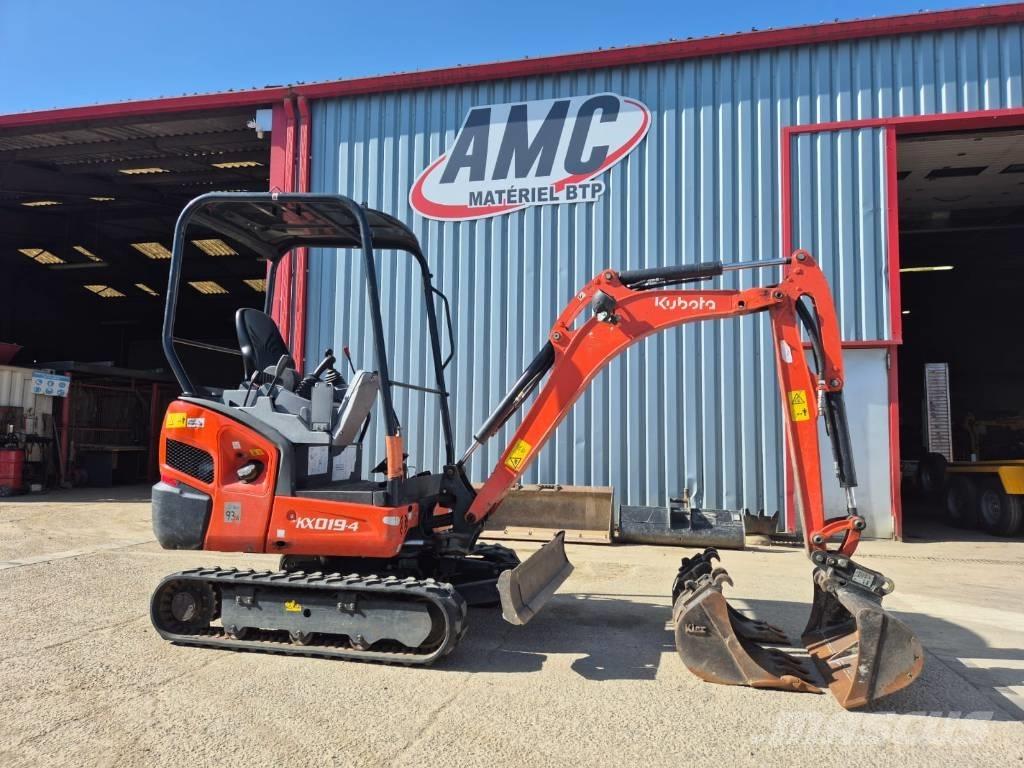 Kubota KX 019-4 ミニ油圧ショベル 7t以下（ミニユンボ・ミニディガー）