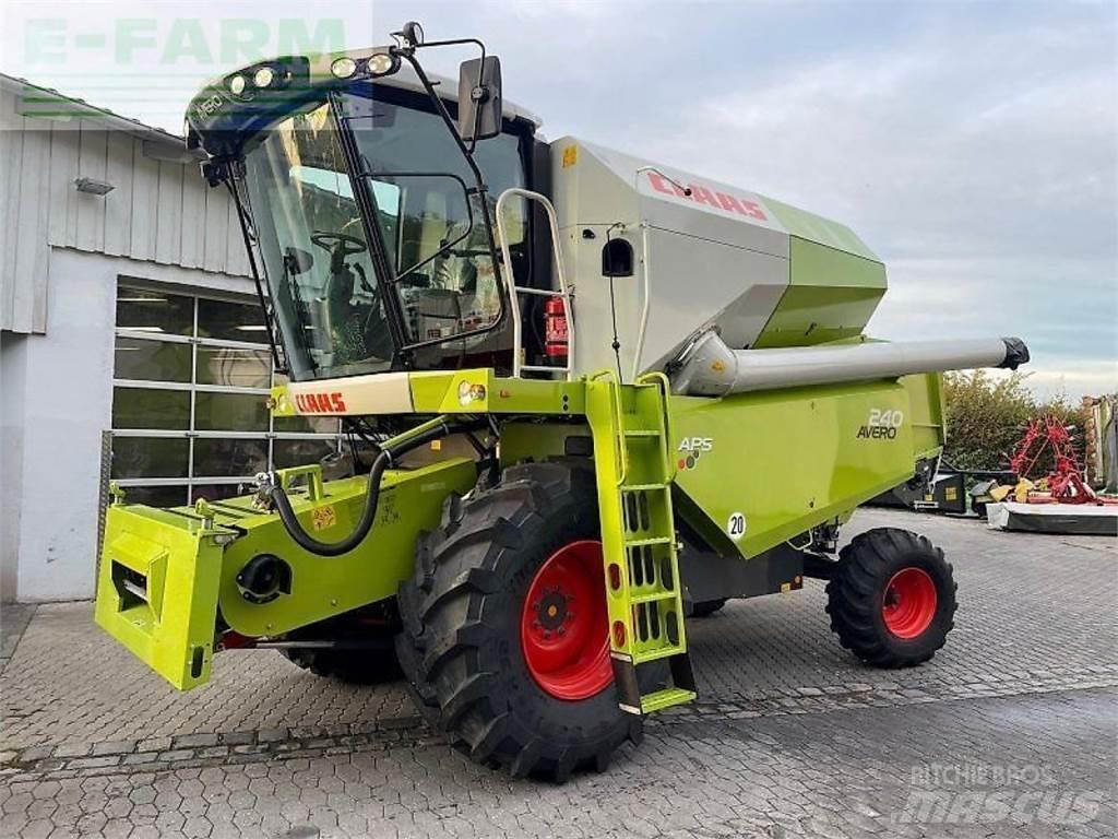 CLAAS avero 240 コンバイン