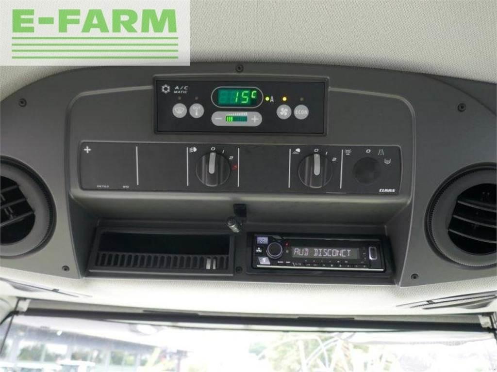 CLAAS avero 240 コンバイン