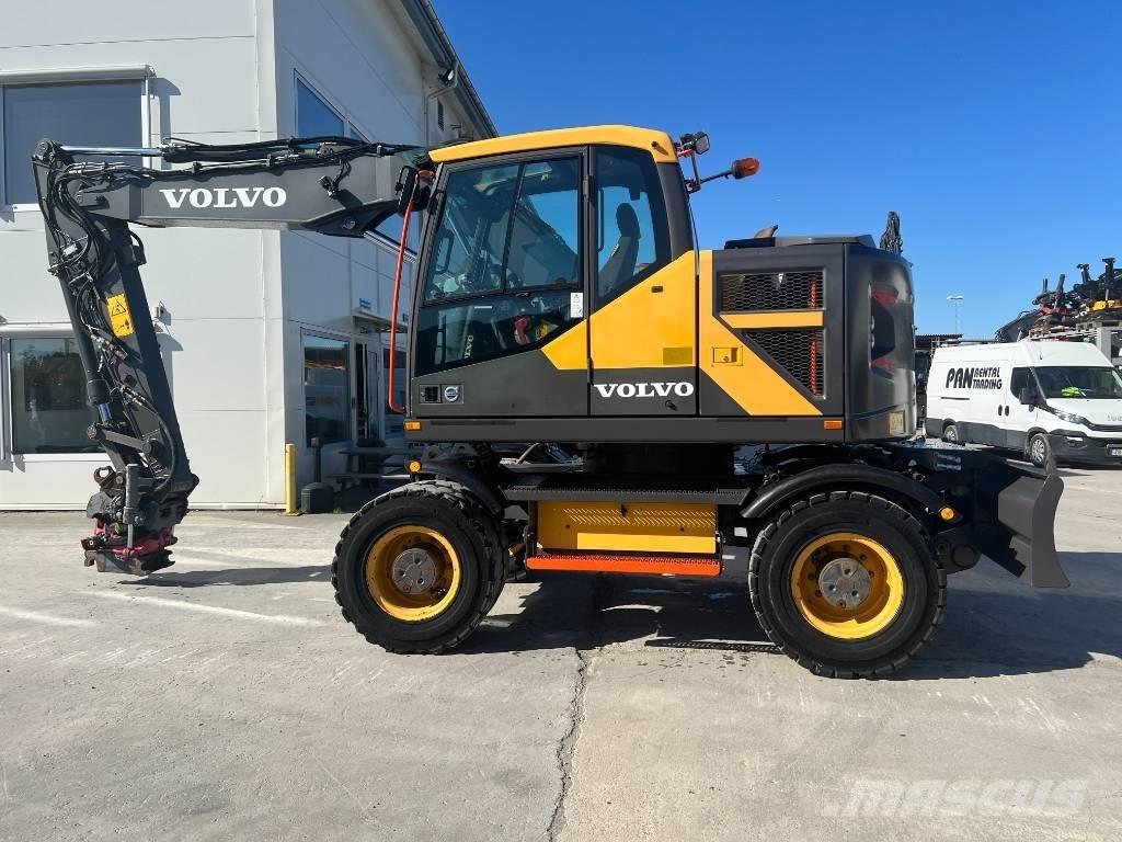 Volvo EWR 150 E ホイール式油圧ショベル（パワーショベル・ユンボ・バックホー）