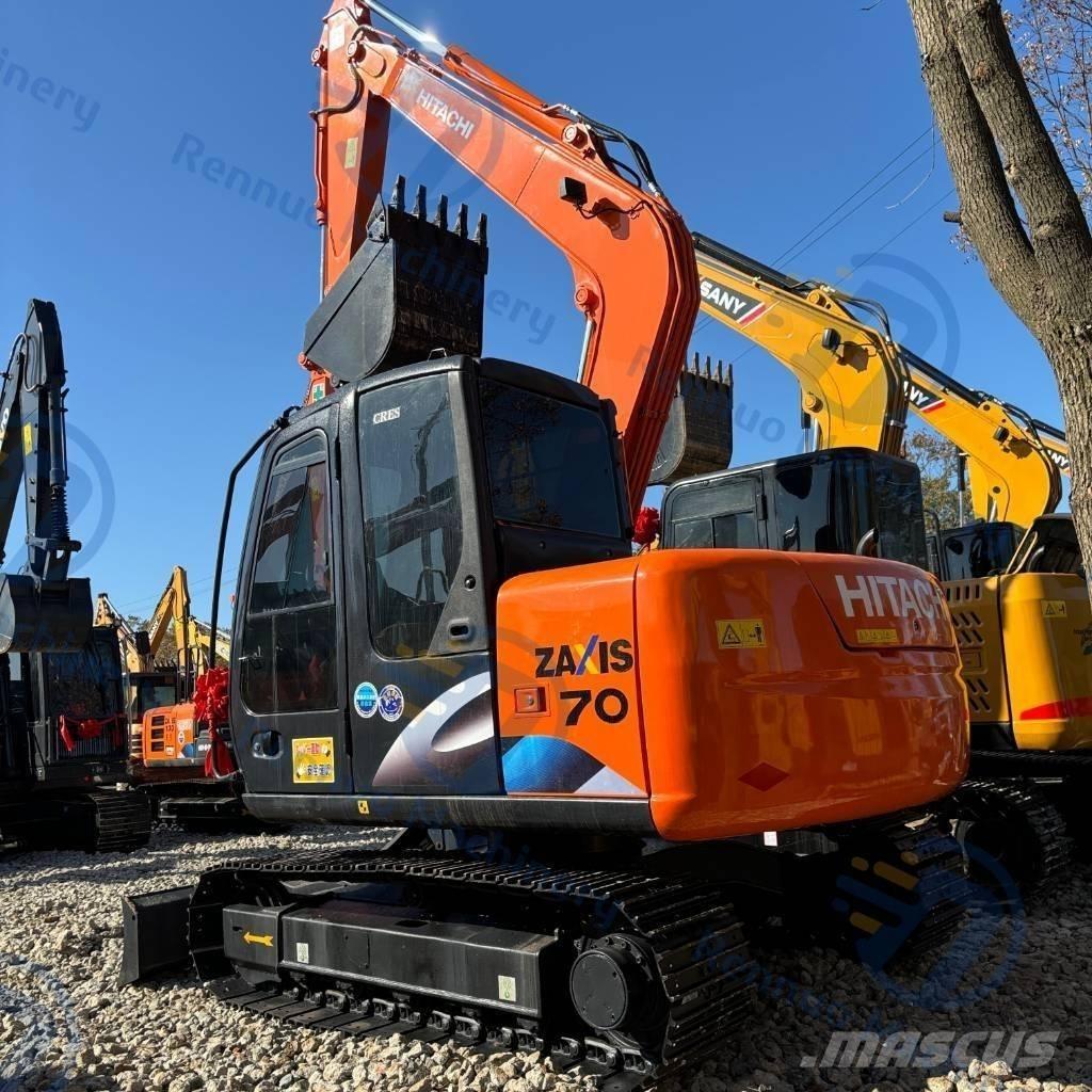 Hitachi ZX70 ミニ油圧ショベル 7t以下（ミニユンボ・ミニディガー）