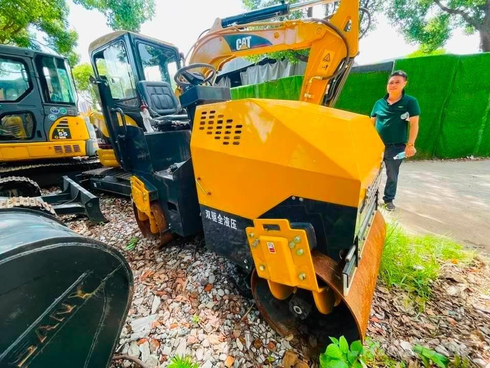 CAT 303 ミニ油圧ショベル 7t以下（ミニユンボ・ミニディガー）