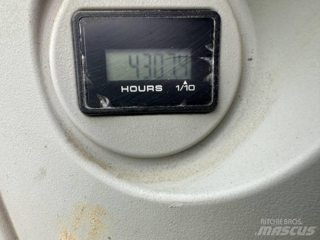 Kobelco SK 85 CS-3E 大型油圧ショベル12t以上（パワーショベル・ユンボ）