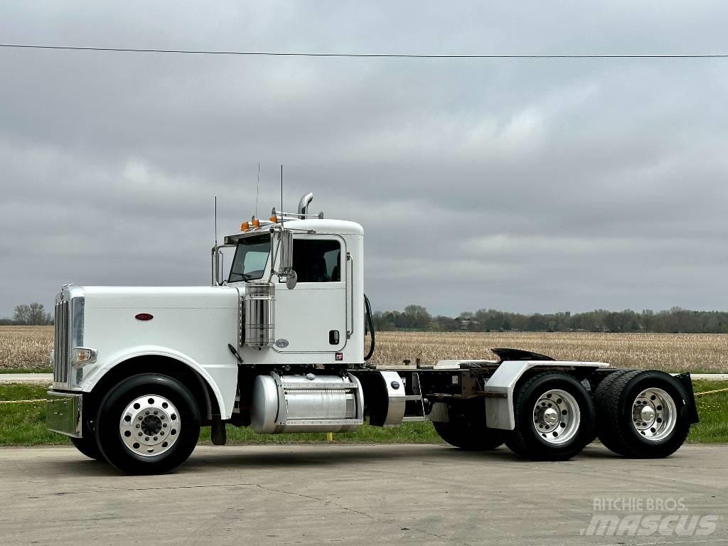 Peterbilt 389 中古トラクターヘッド | トレーラーヘッド