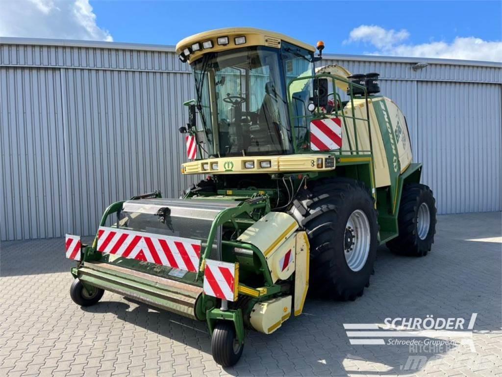 Krone BIG X 650 自走式フォレージハーベスター