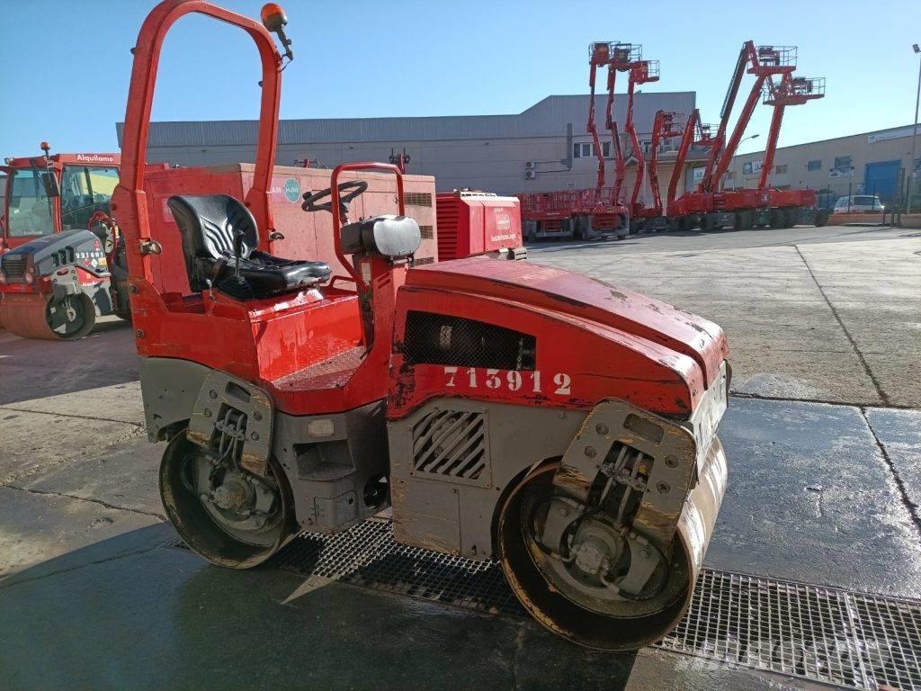 Bomag BW 100 AD-4 タンデムローラ