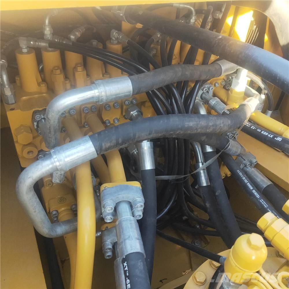 CAT 340D2 大型油圧ショベル12t以上（パワーショベル・ユンボ）