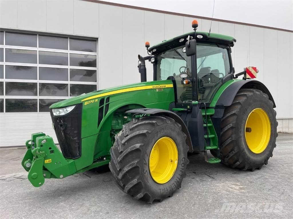 John Deere 8270R トラクター