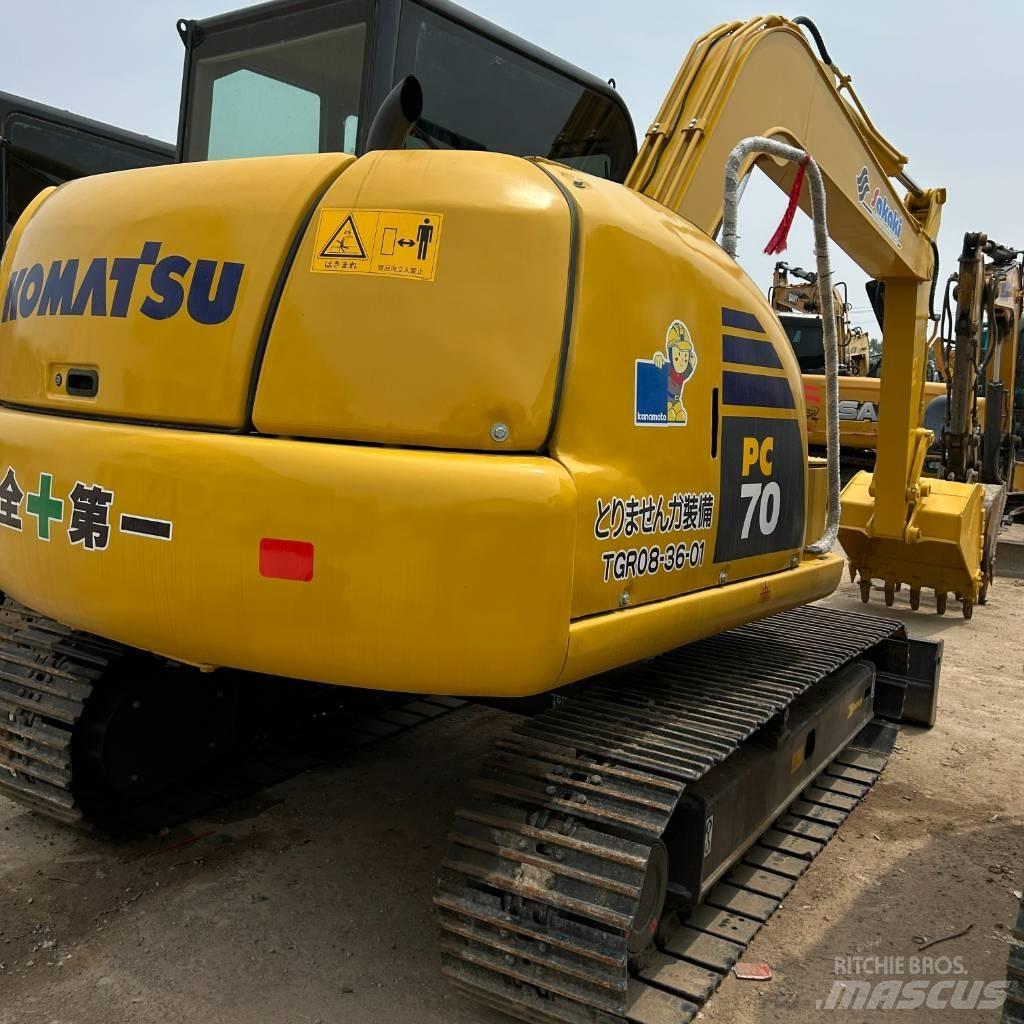 Komatsu 70-8 大型油圧ショベル12t以上（パワーショベル・ユンボ）