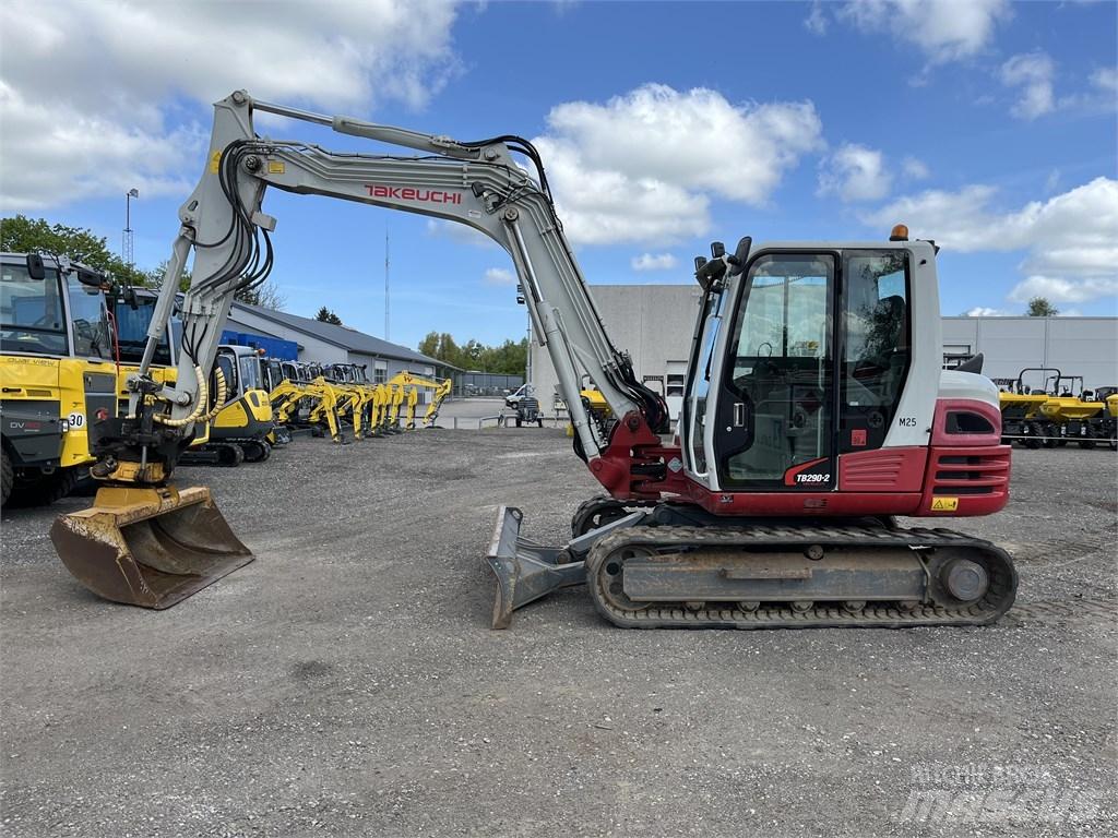 Takeuchi TB 290 中型油圧ショベル 7ｔ-12ｔ（ユンボ・パワーショベル・バックホー）