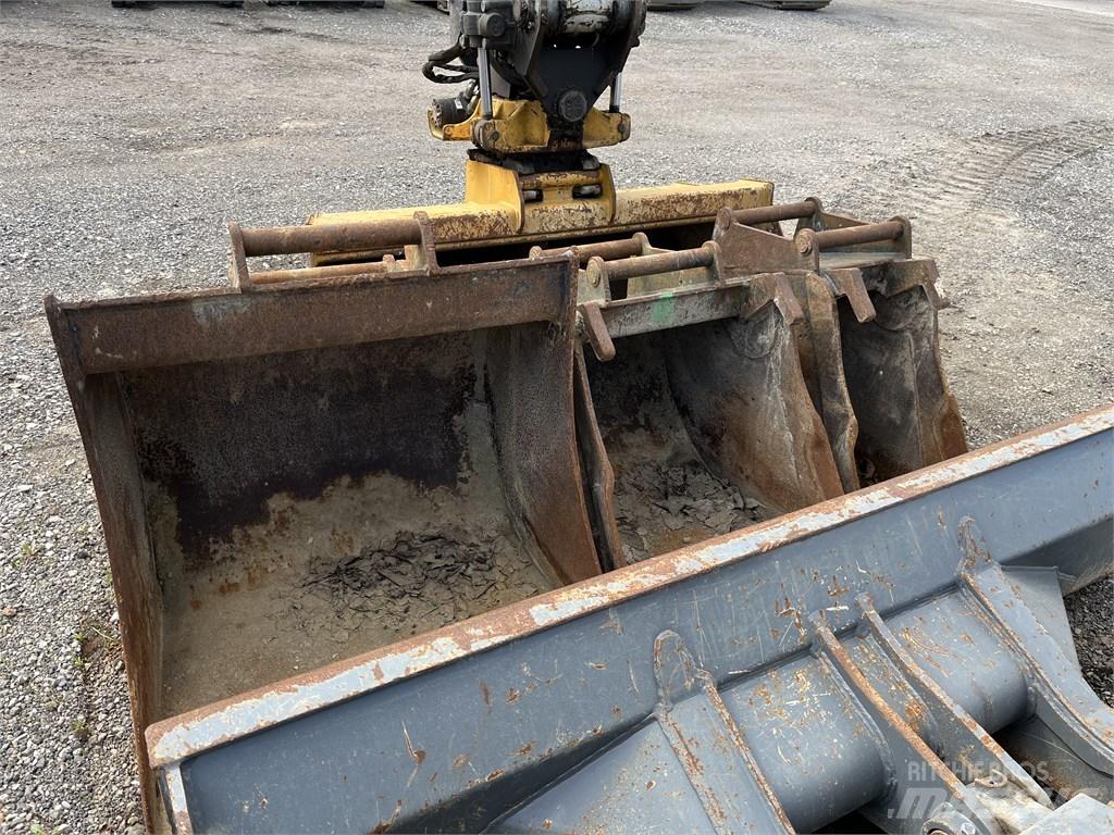Takeuchi TB 290 中型油圧ショベル 7ｔ-12ｔ（ユンボ・パワーショベル・バックホー）
