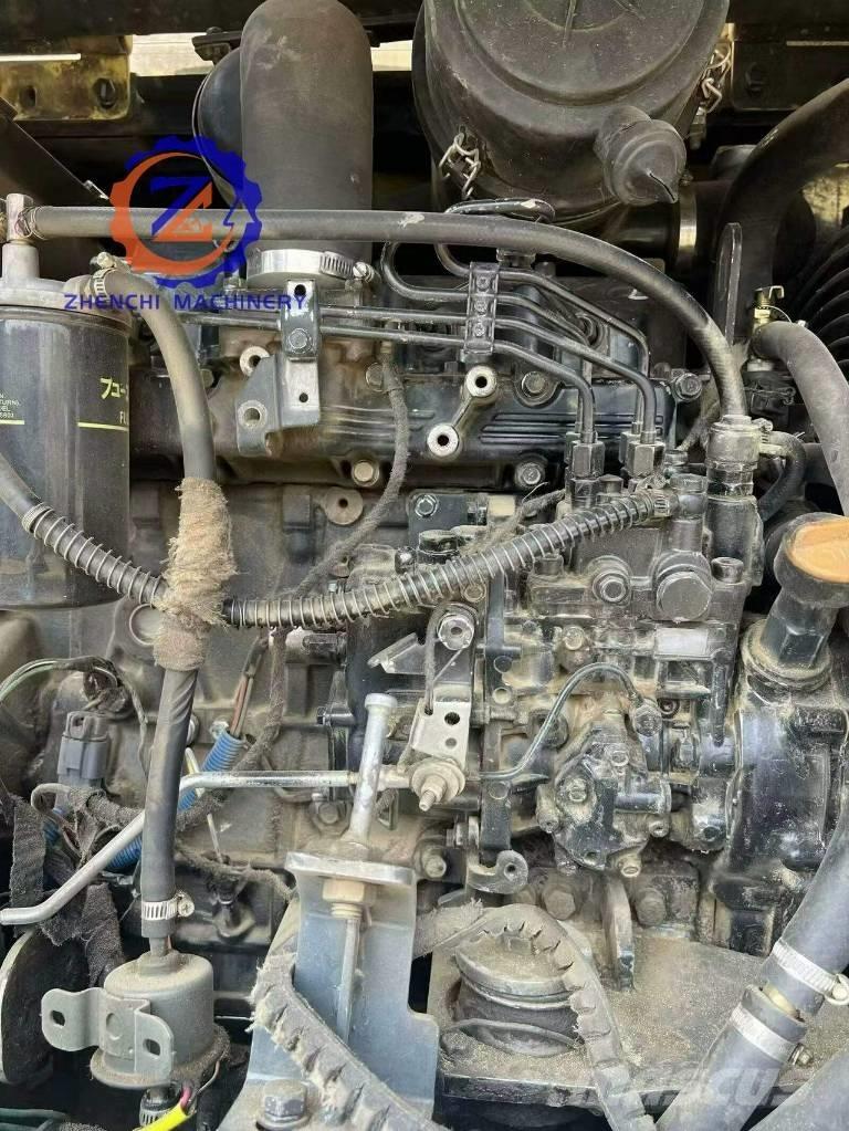 Hyundai 60 W ホイール式油圧ショベル（パワーショベル・ユンボ・バックホー）