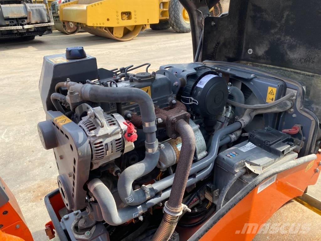 Hamm HD 10C VV タンデムローラ