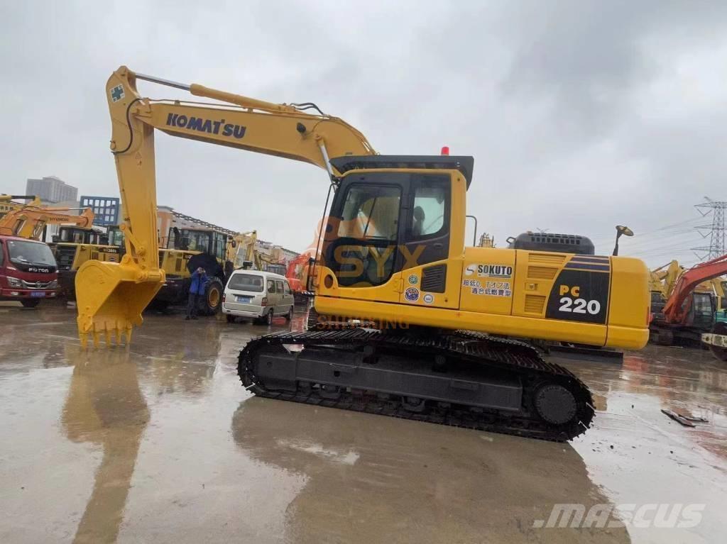 Komatsu PC 220-8 大型油圧ショベル12t以上（パワーショベル・ユンボ）