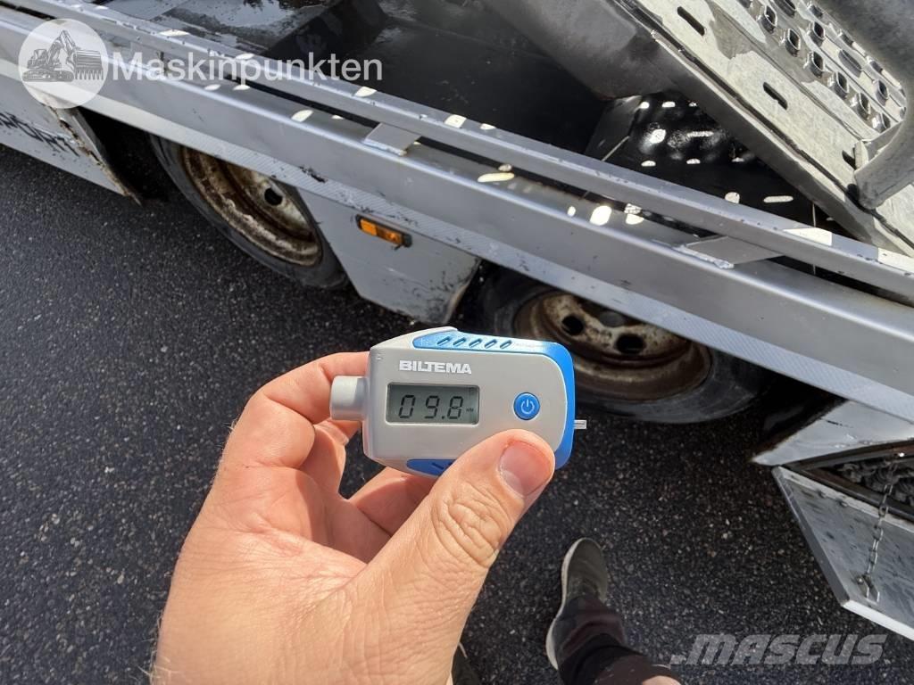 MAN Biltransport 車両運搬車、キャリアカー