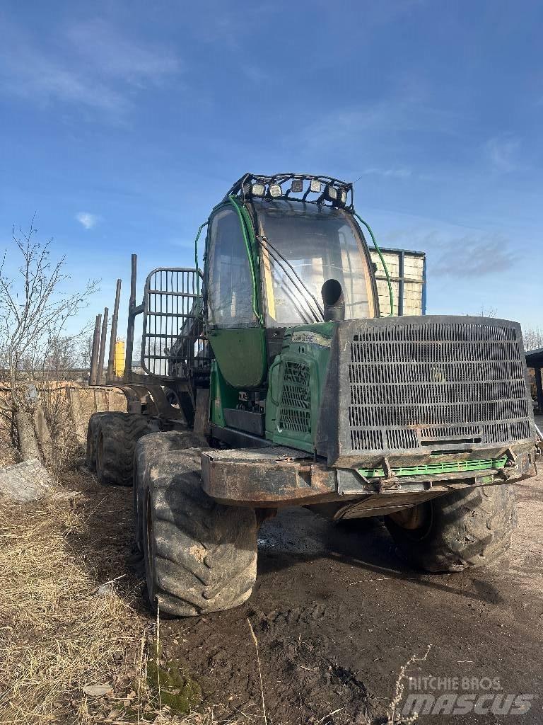 John Deere 1010 E フォワーダー