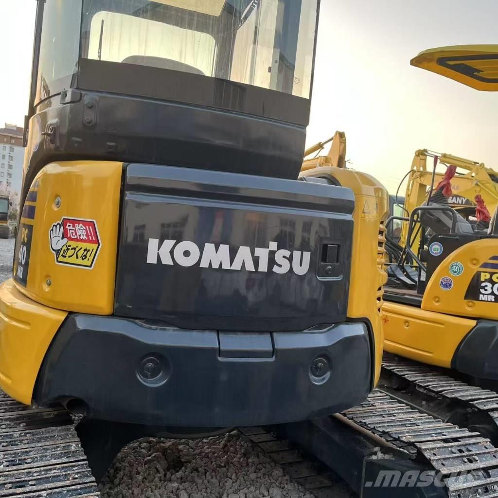 Komatsu PC 40 MR ミニ油圧ショベル 7t以下（ミニユンボ・ミニディガー）