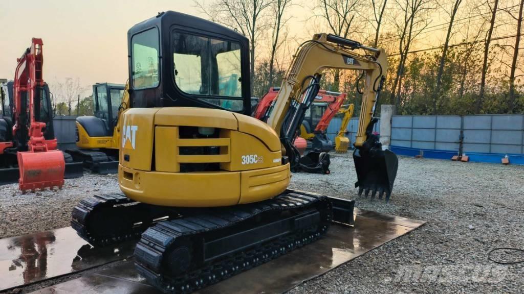 CAT 305 CR ミニ油圧ショベル 7t以下（ミニユンボ・ミニディガー）