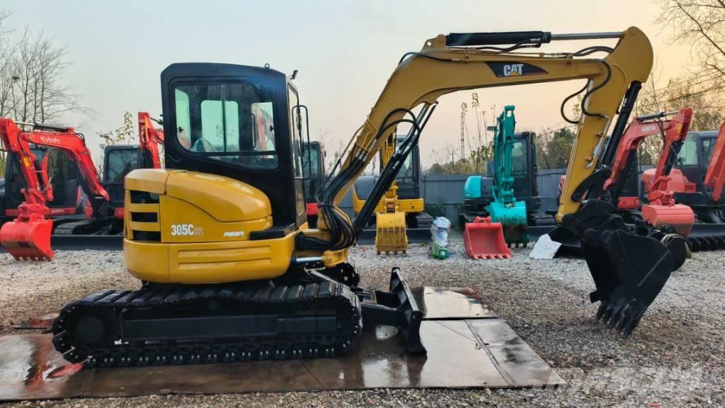 CAT 305 CR ミニ油圧ショベル 7t以下（ミニユンボ・ミニディガー）