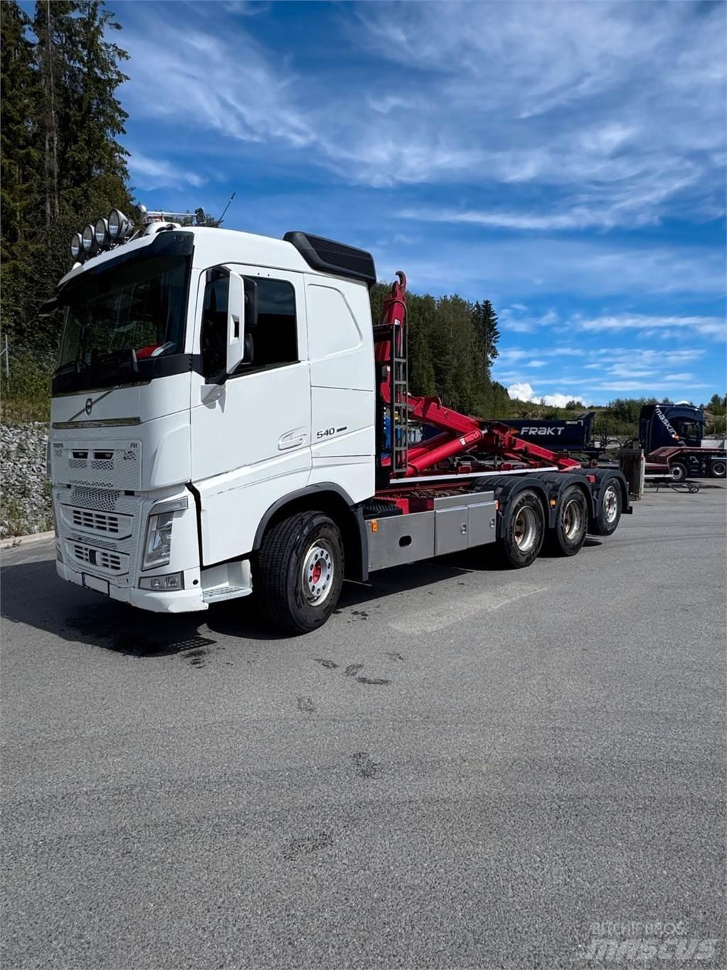 Volvo FH 540 8X4 アームロール