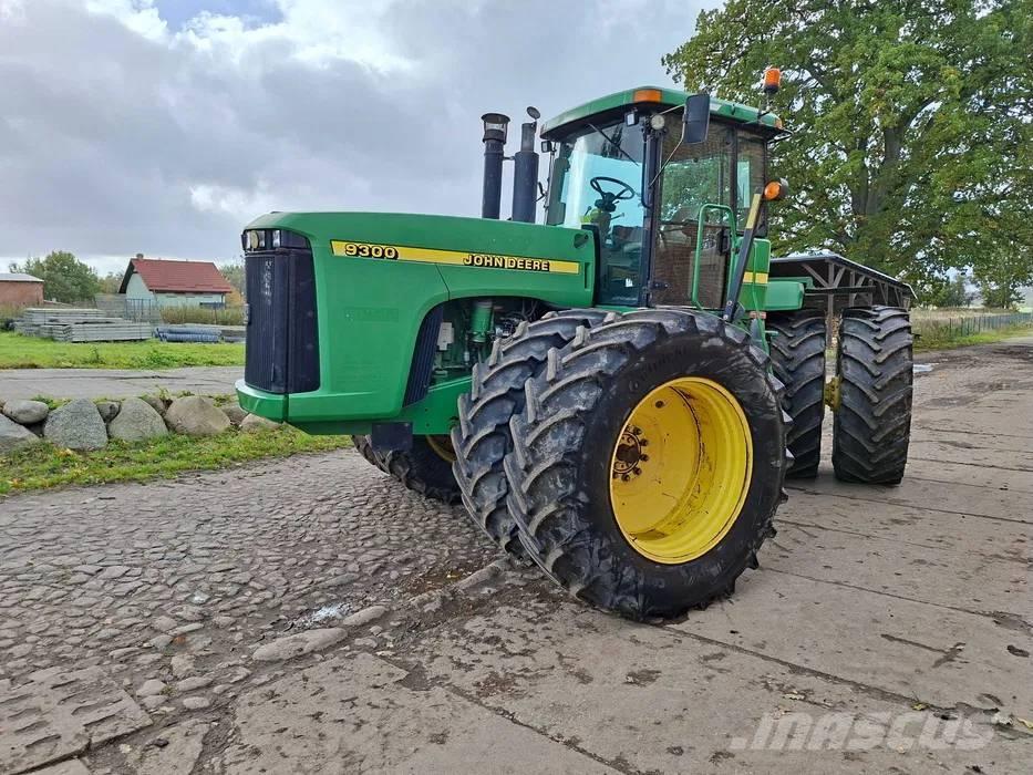 John Deere 9300 トラクター