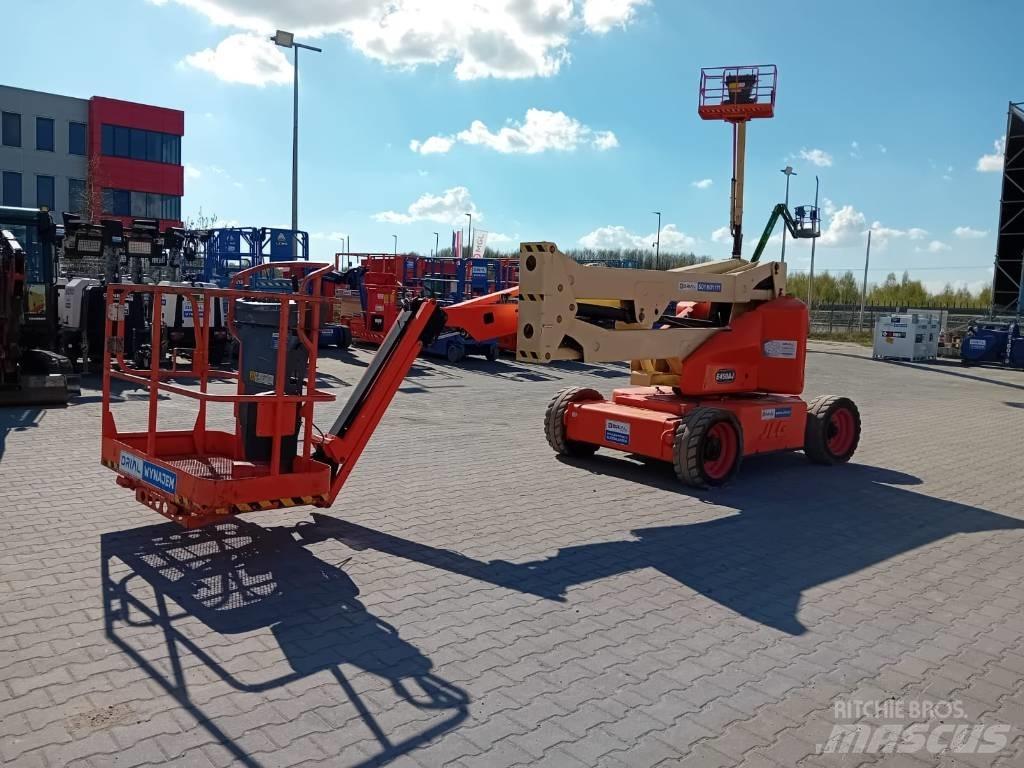 JLG E 450 AJ ブームリフト　屈伸型