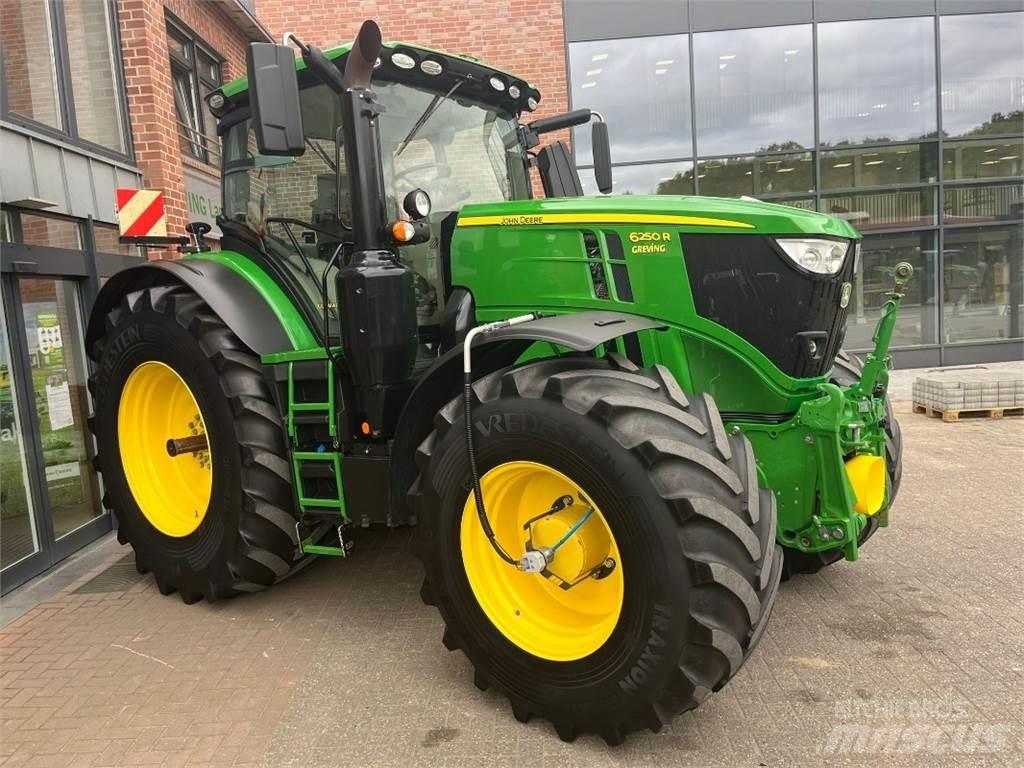 John Deere 6250R トラクター