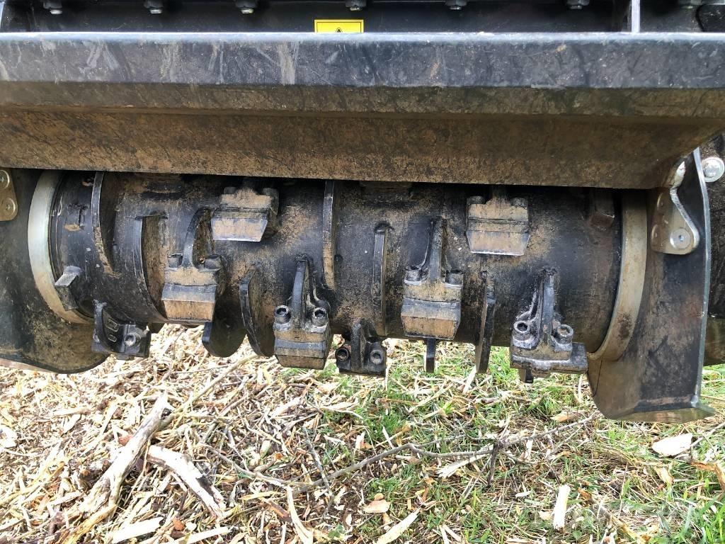 Prinoth M450e-900 林業用マルチャー