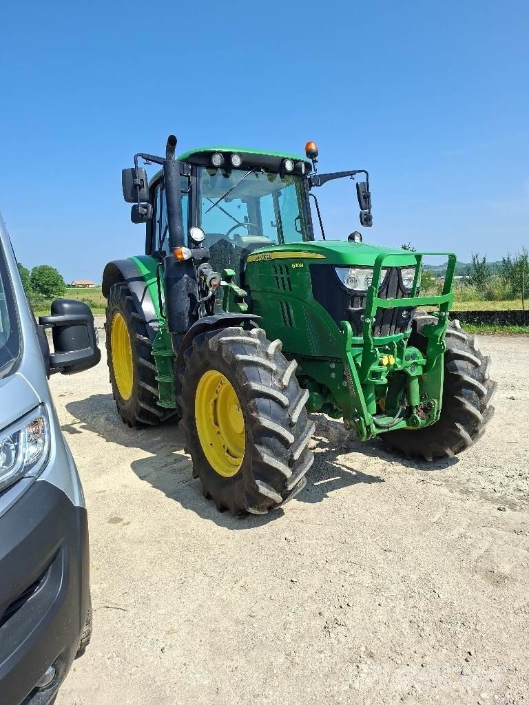 John Deere 6110M トラクター