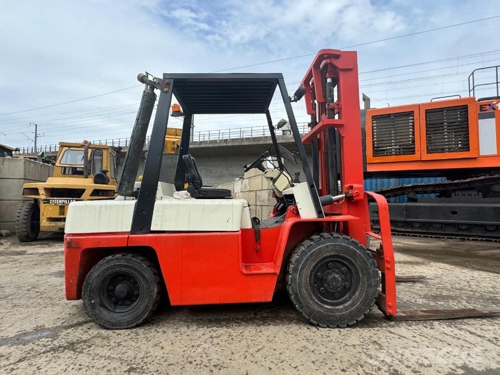 Nissan WF03A35U ディーゼル・軽油