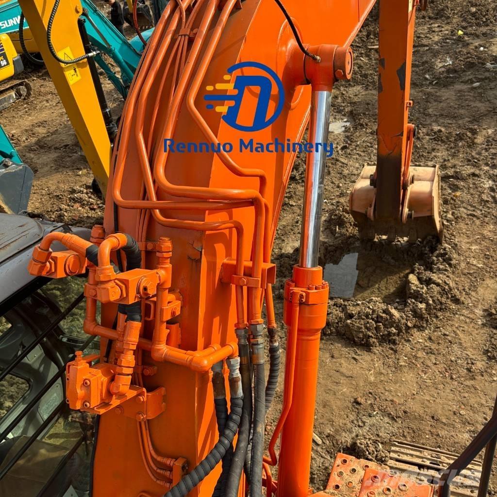 Hitachi ZX 135 US 大型油圧ショベル12t以上（パワーショベル・ユンボ）