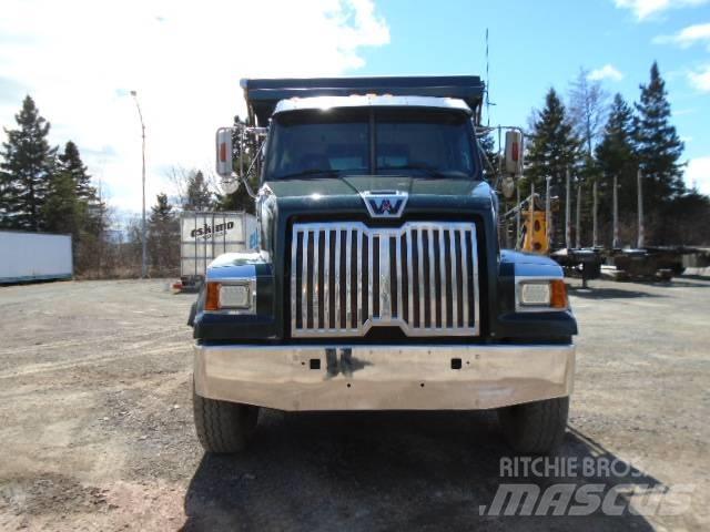 Western Star 4700 SF ダンプ