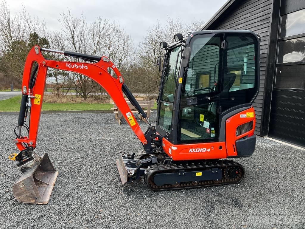 Kubota KX 019-4 ミニ油圧ショベル 7t以下（ミニユンボ・ミニディガー）