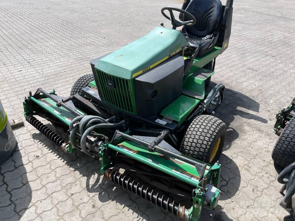 John Deere 2653 乗用・自走モア/芝刈り機