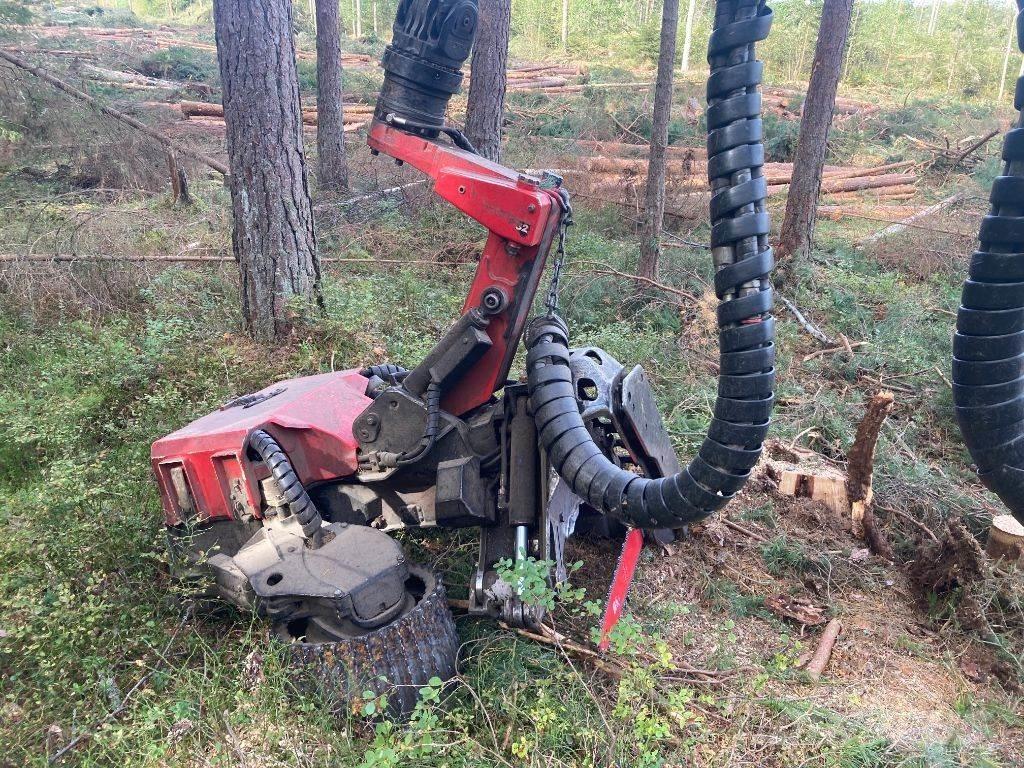 Komatsu 951 ハーベスター