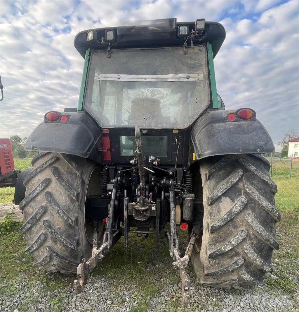 Valtra N 141 H トラクター