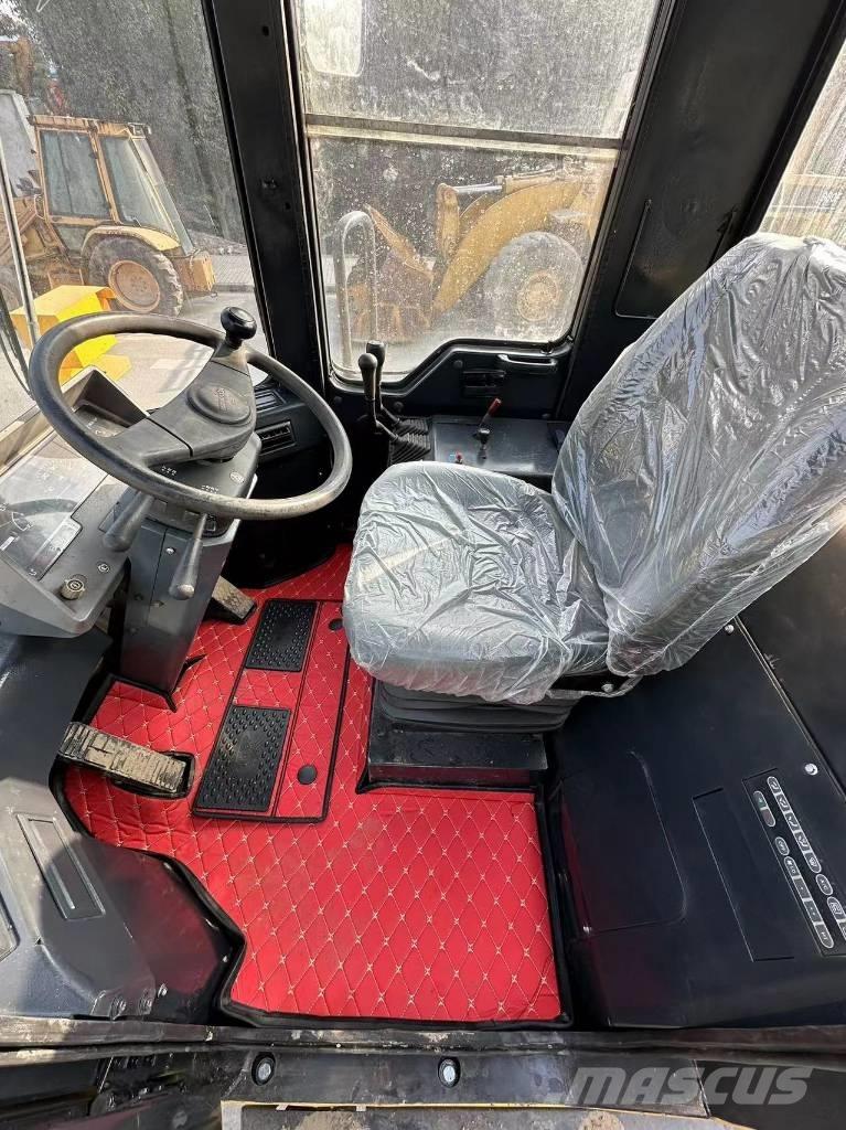 Komatsu WA 380 ホイールローダー・タイヤショベル