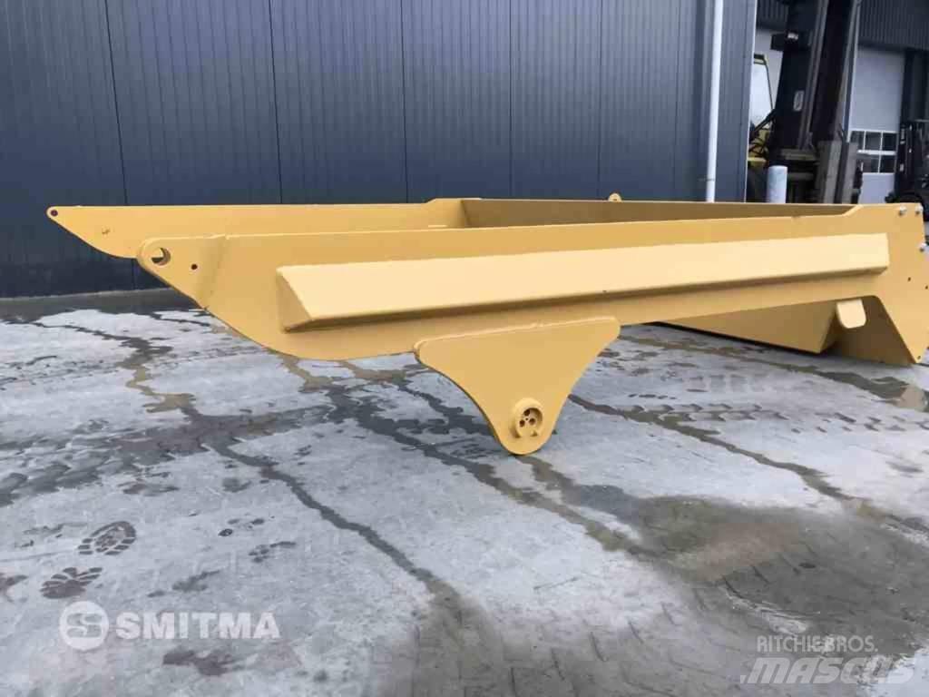 Volvo A35D テールゲート