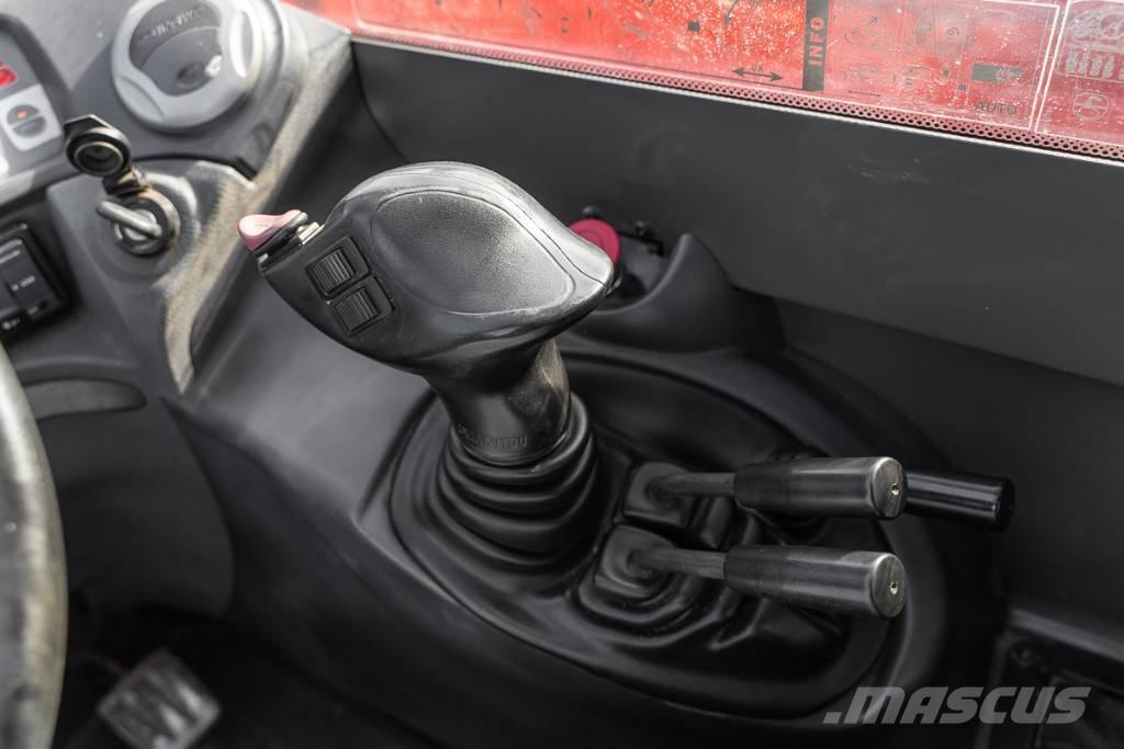 Manitou MT 1440 テレスコーピックハンドラー