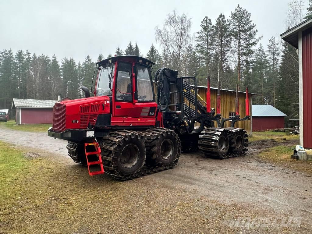 Komatsu 845 フォワーダー