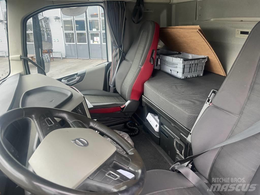Volvo FH 460 LNG 中古トラクターヘッド | トレーラーヘッド