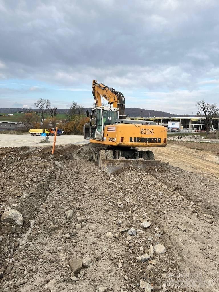 Liebherr A-904 900 ホイール式油圧ショベル（パワーショベル・ユンボ・バックホー）