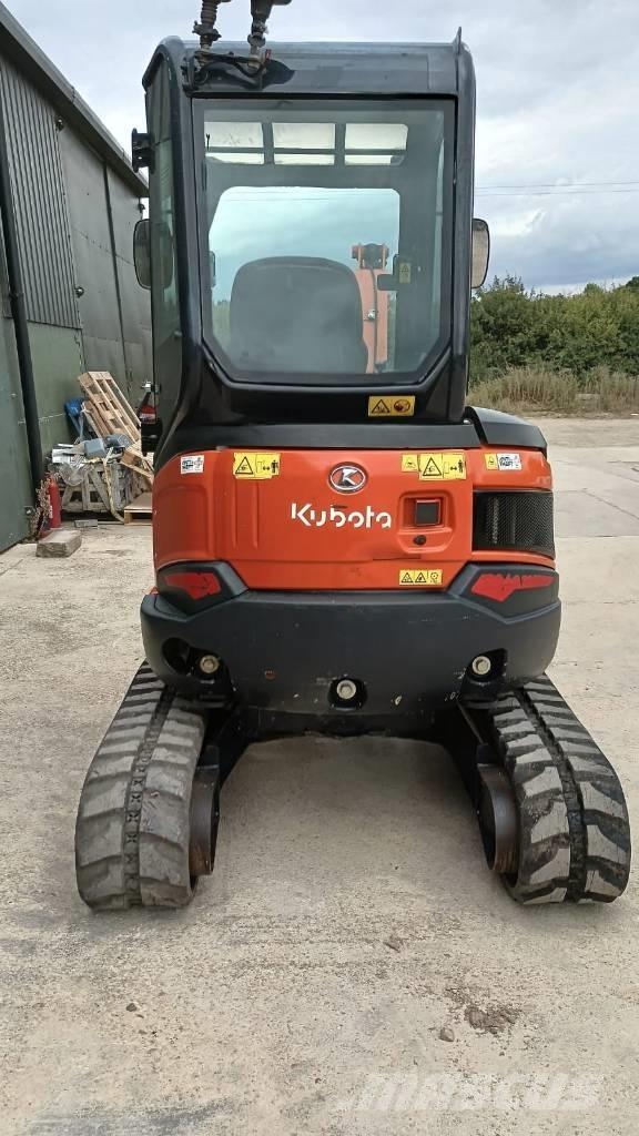 Kubota U 27-4 ミニ油圧ショベル 7t以下（ミニユンボ・ミニディガー）