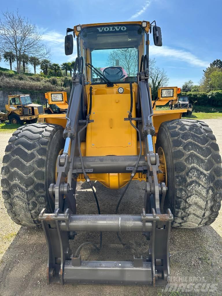 Volvo L90B ホイールローダー・タイヤショベル