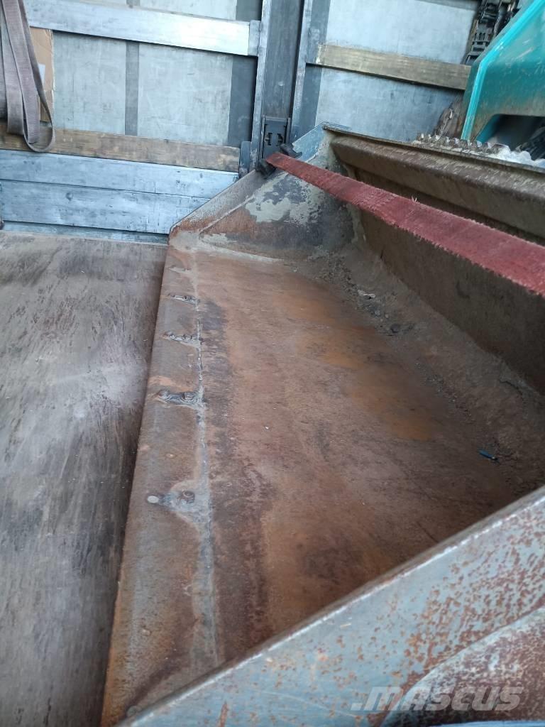 Sunward SWL3230 スキッドステアローダー