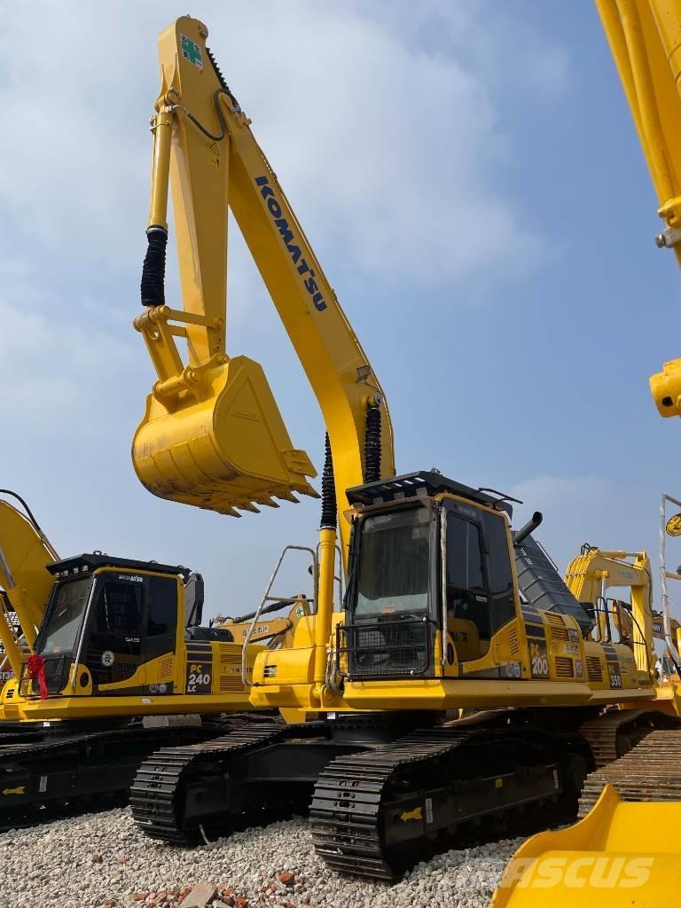 Komatsu PC 200 大型油圧ショベル12t以上（パワーショベル・ユンボ）