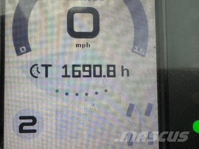 Manitou MT 1335 テレスコーピックハンドラー