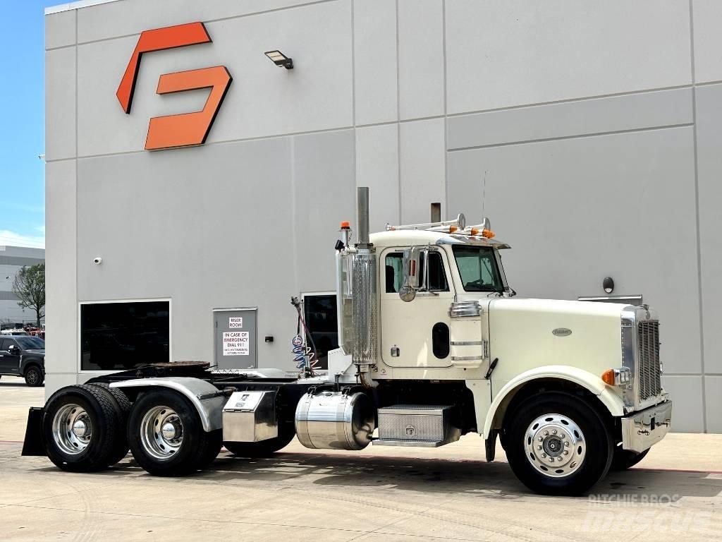 Peterbilt 378 中古トラクターヘッド | トレーラーヘッド