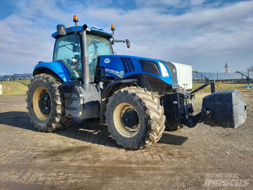 New Holland T 8.360 トラクター