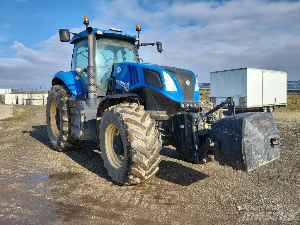 New Holland T 8.360 トラクター